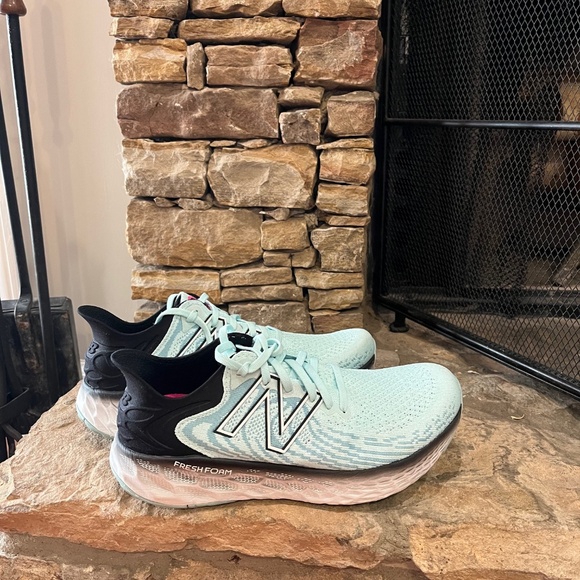 New Balance 1080 women's running shoes - Picture 1 of 5